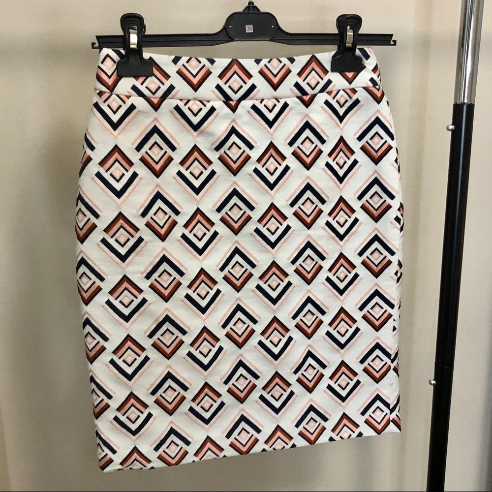Ann Taylor Petite Pencil midi skirt with print
